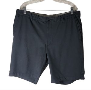 Greg Norman men's dark gray flat front golf shorts size 40